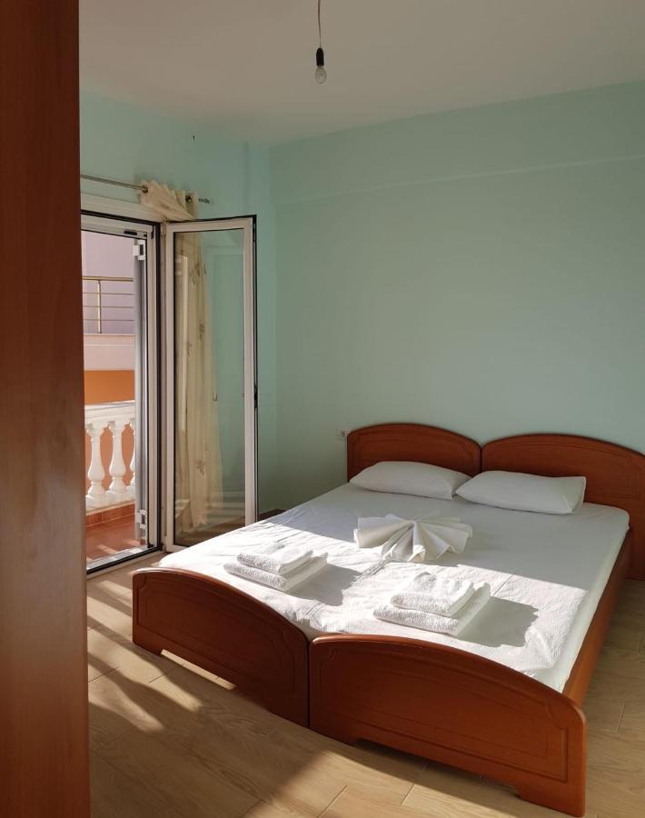 Stunning Sea View Apartments Sarandë Eksteriør bilde